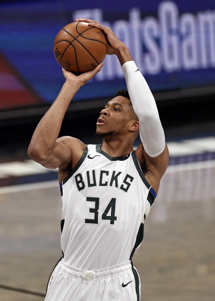 干净又卫生！贝克汉姆晒印度行学习制作美食视频（贝克汉姆印度之行：亲自学习制作美食并晒视频）