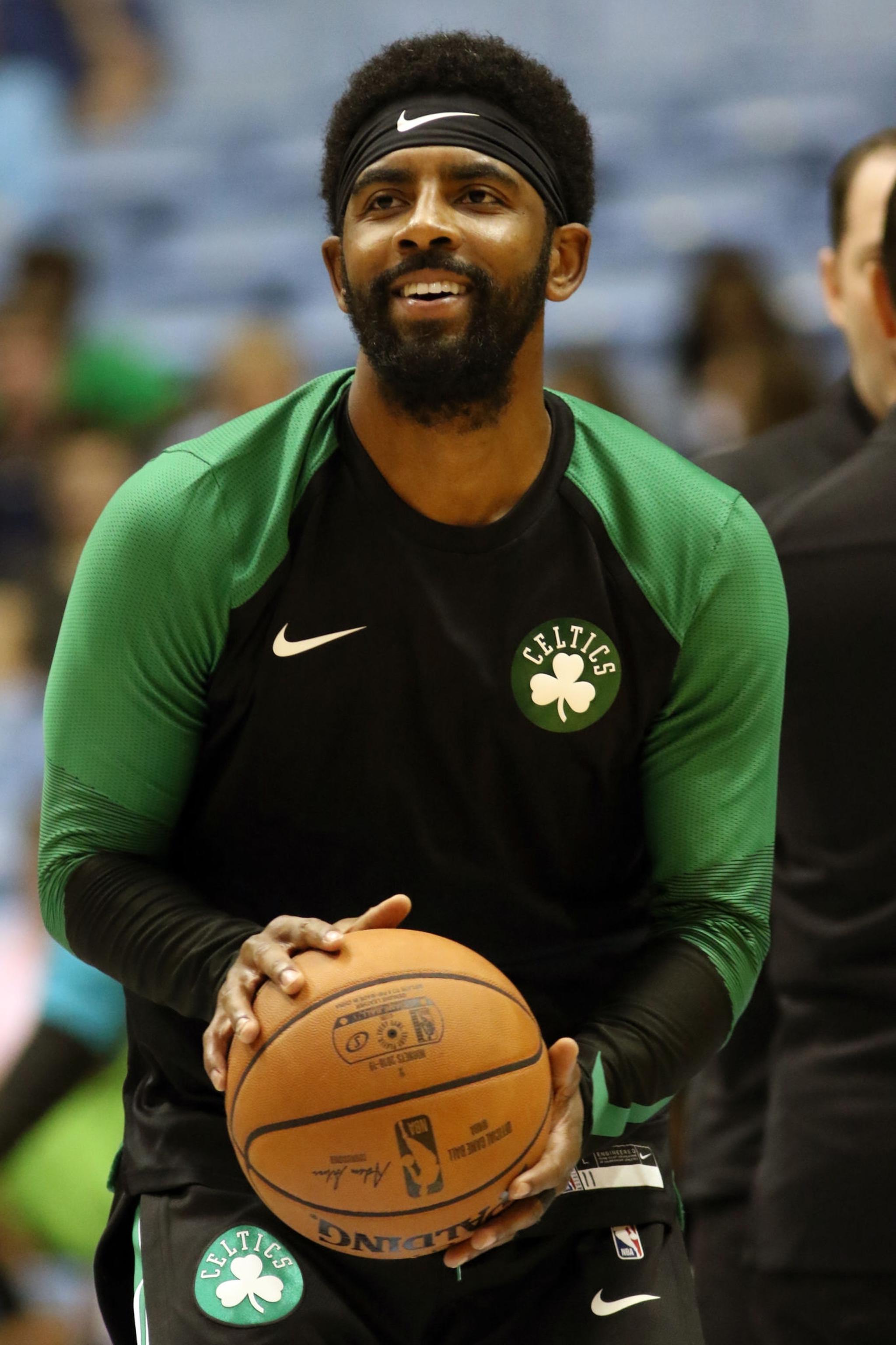 可圈可点！弗拉格13分7篮板11助攻，生涯助攻首次上双（表现亮眼！弗拉格13分7篮板11助攻，职业生涯首次送出两位数助攻）