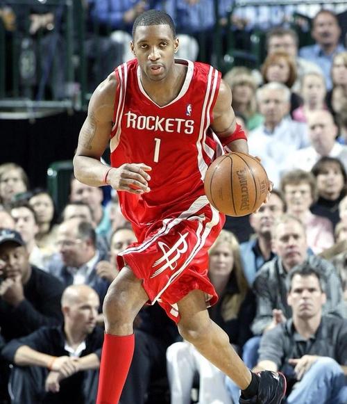 网传视频浙江U20全运会输球后被球迷训话，王钰栋摇头离开（网传浙江U20全运会失利后遭球迷当面指责，王钰栋摇头转身离场）