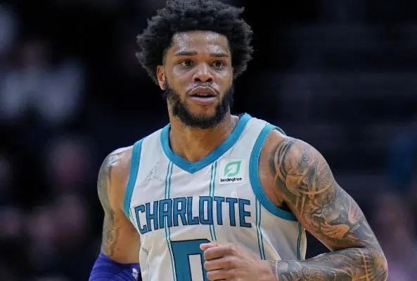 穆帅：我曾为麦克托米奈让博格巴坐板凳，曼联放走他是个大错（穆帅：曾为麦克托米奈让博格巴打替补，曼联放走他是重大失误）