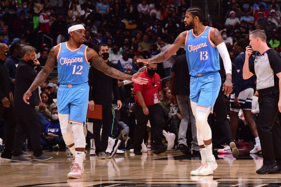 惊喜，曼联17岁青训小将詹姆斯-奥弗里入选澳大利亚国家队（澳大利亚国家队征召曼联17岁青训新星詹姆斯-奥弗里）