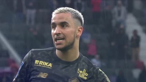 威少21分11助攻约基奇44分13篮板 国王绝地反击终结八连败（国王上演逆袭止住八连败，威少21+11、约基奇44+13）