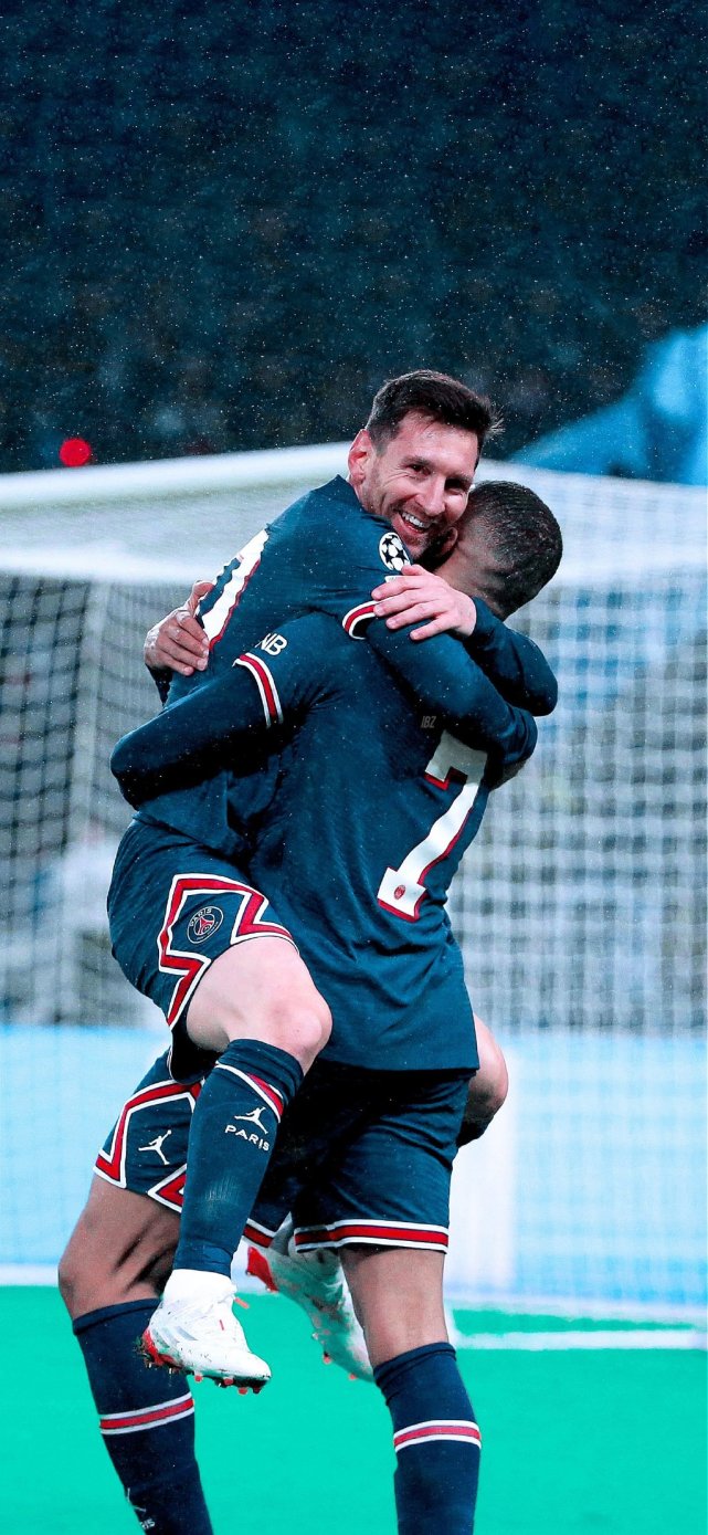 林荣福儿子致信瓦伦股东进行赛季总结，全篇只字不提足球（林荣福之子致函瓦伦股东做季终总结，通篇不谈足球）