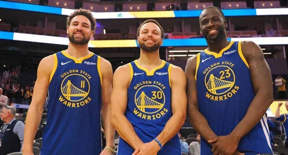 足坛巫术大作战：有球队靠癞蛤蟆夺欧冠，姆巴佩有黑魔法？（足坛玄学风云：球队靠癞蛤蟆夺欧冠，姆巴佩真有黑魔法？）