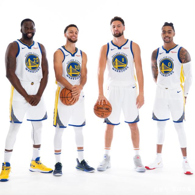 坐地起价？世欧预附加赛对阵出炉后爱尔兰往返捷克机票上涨近2倍（世欧预附加赛对阵公布后，爱尔兰往返捷克机票价格飙升近两倍）