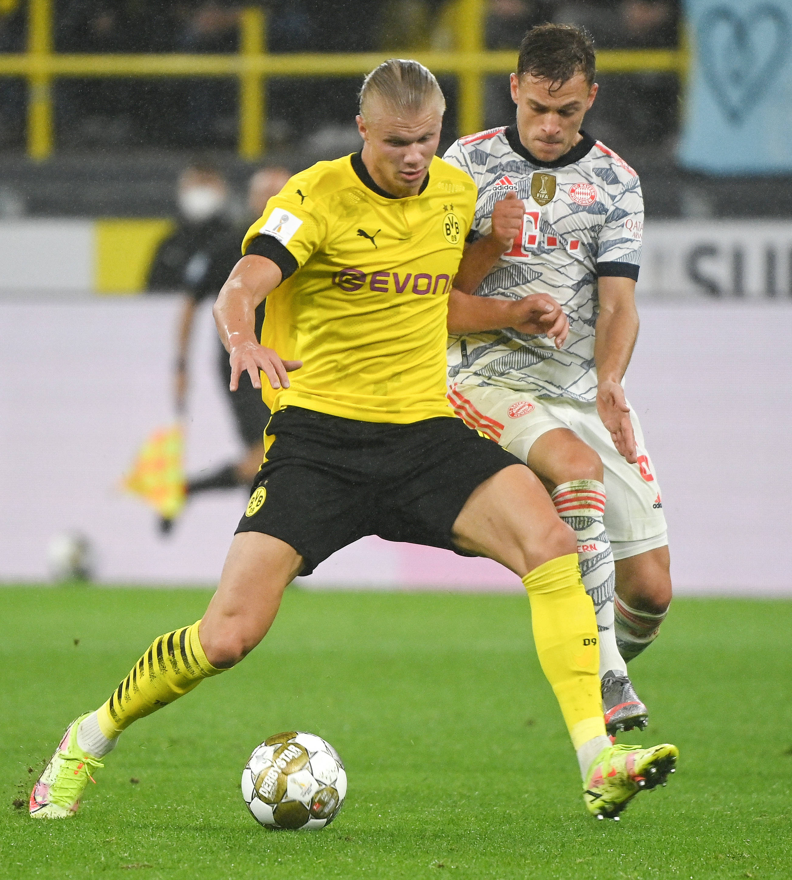 掘金末节爆发约基奇独揽三双（掘金末节发力，约基奇豪揽三双）