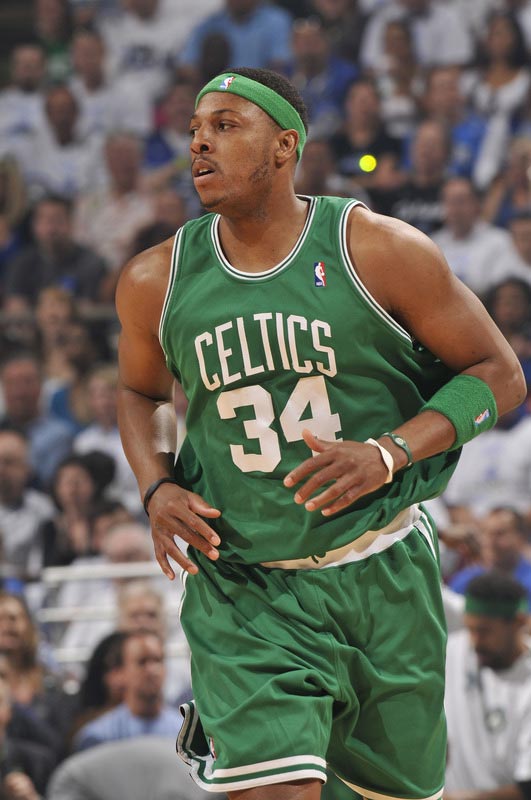 拜仁vs弗赖堡：奥利塞、比朔夫首发，基米希、伊藤洋辉替补（拜仁战弗赖堡：奥利塞、比朔夫首发，基米希、伊藤洋辉列替补）