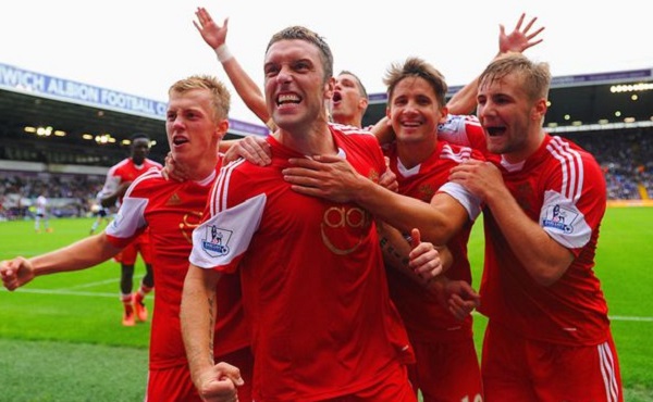 亚冠精英赛战报：托尼破门，吉达国民三人传射5-0巴格达警察（亚冠精英赛：托尼建功，吉达国民三将传射，5-0横扫巴格达警察）