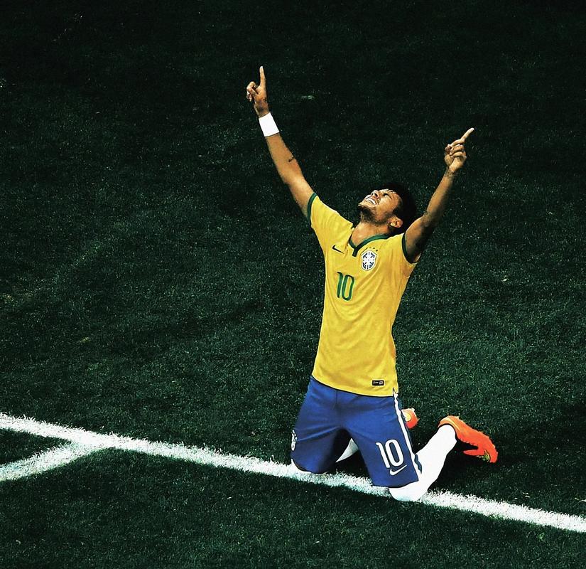 欧冠淘汰赛前瞻：拜仁客战曼城,