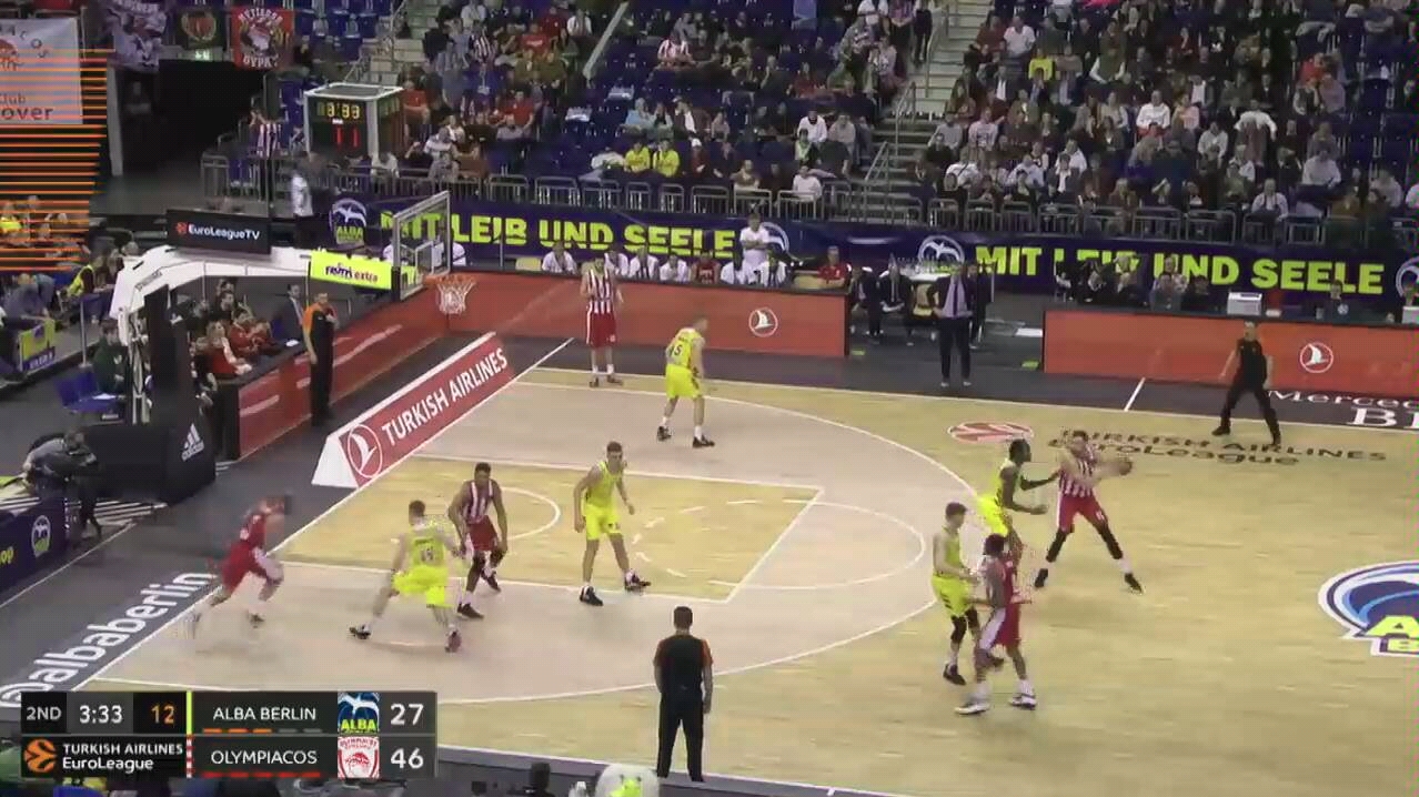 NBA球员交易动态及球队影响（NBA球员转会动向与球队格局变化）