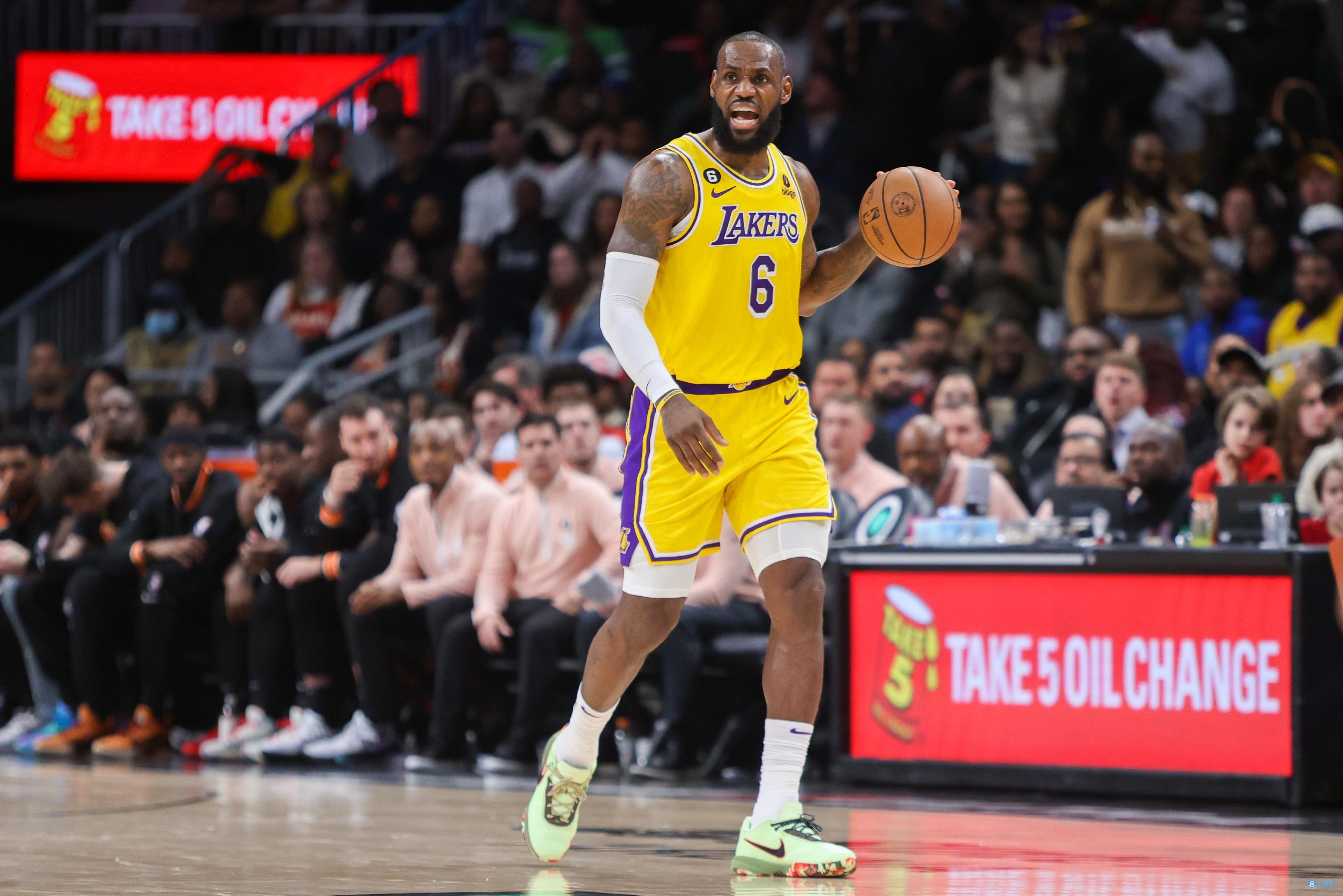 本泽马：皇马如今没有能指出问题的领袖，前场巨星们缺少牺牲（本泽马直言：皇马缺少敢指出问题的领袖，前场巨星缺乏牺牲精神）