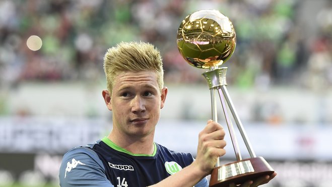 詹姆斯晒与布朗尼打高尔夫：与儿子共度美好时光如今尤为珍贵（詹姆斯分享与布朗尼同场挥杆：当下与儿子相伴格外珍贵）