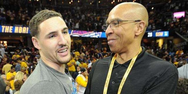 欧冠最年轻连续三场破门选手排行榜：卡尔力压姆巴佩...（欧冠连续三场破门最年轻球员榜：卡尔压过姆巴佩居首）